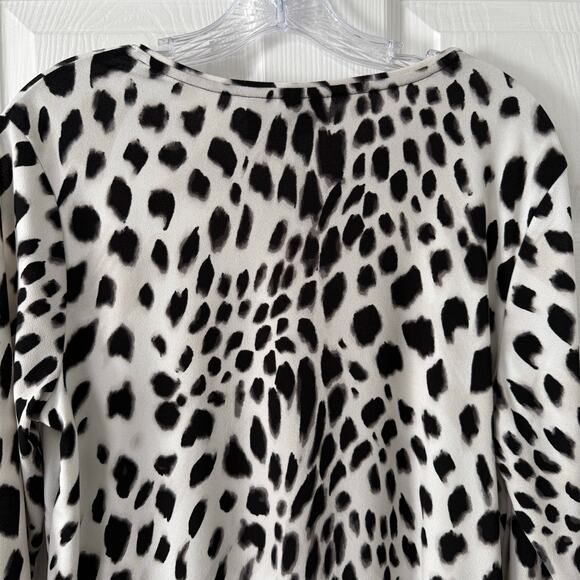 Easywear By Chico's Women's Leopard Print Long Sleeve Top Size 1. - Picture 13 of 16